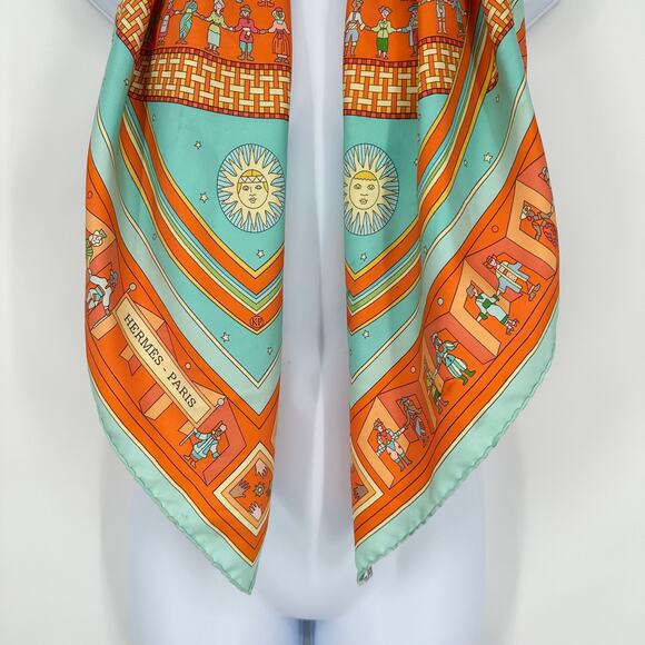 HERMES Donner La Main Carre 100% Silk Geometric Scarf 90cm Square Orange - Picture 14 of 15
